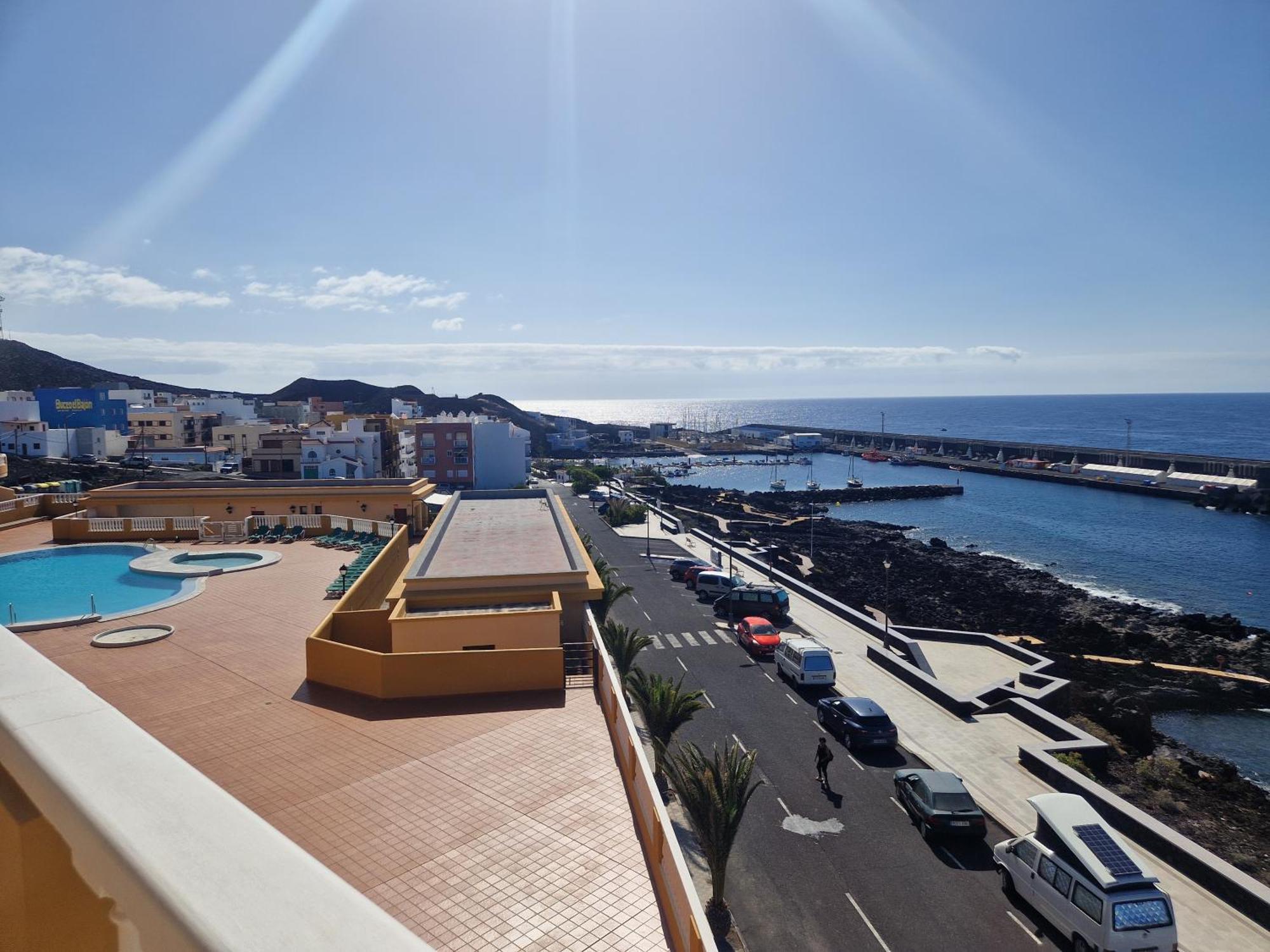 Apartamento Con Maravillosas Vistas En Primera Linea La Restinga Luaran gambar