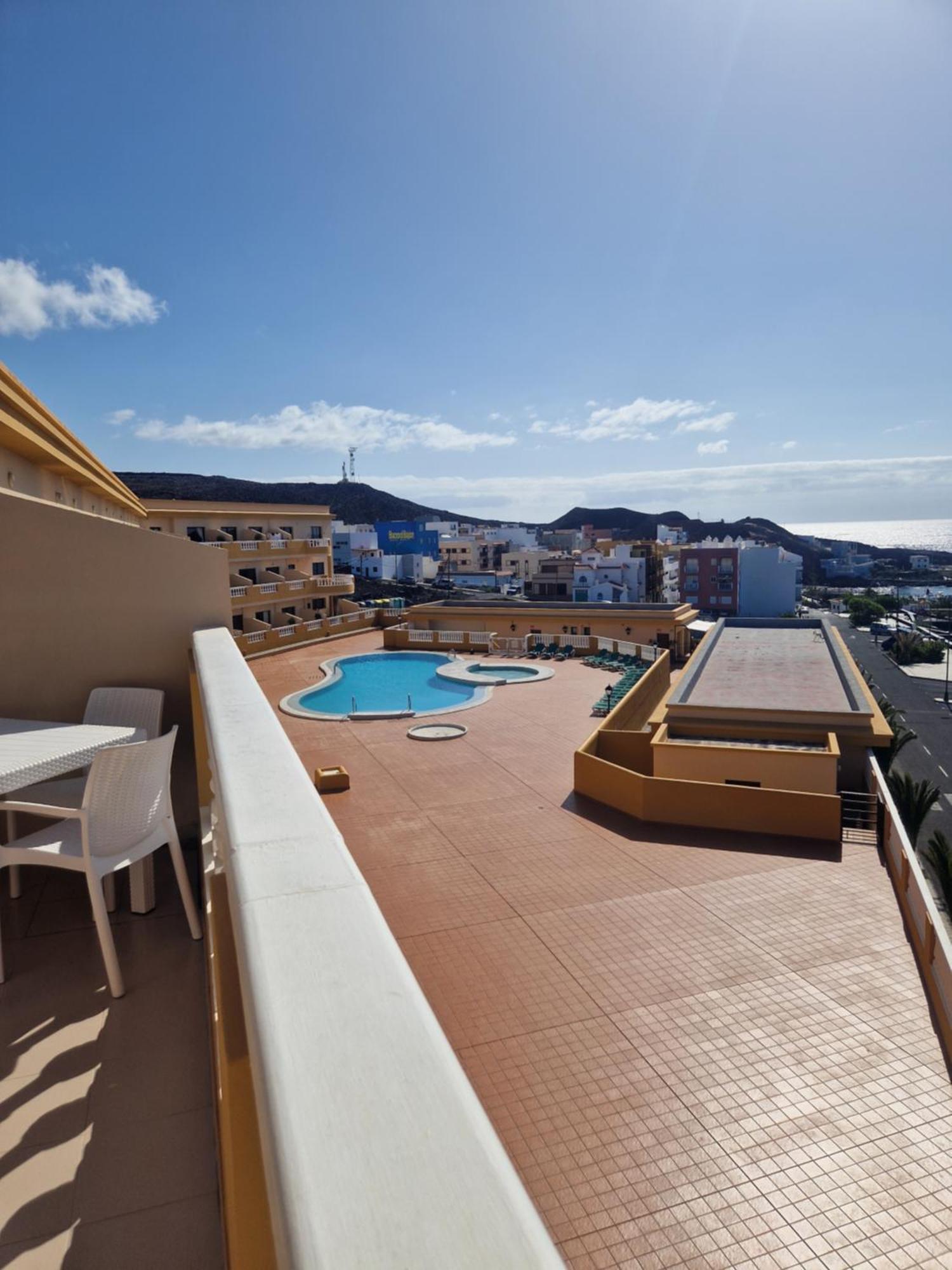 Apartamento Con Maravillosas Vistas En Primera Linea La Restinga Luaran gambar